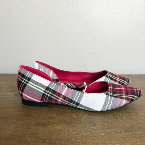 Isaac Mizrahi New York Amaya Plaid Flats Red Holiday Style 7 EUC - Picture 3 of 4